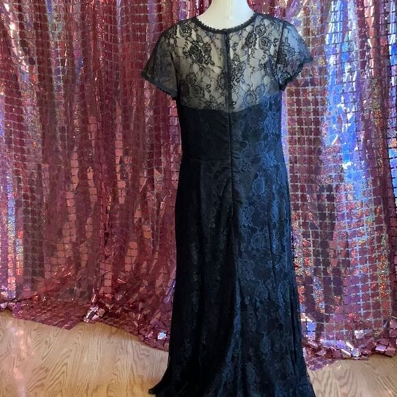 Lace & embroidered black formal dress with sheer lace top - Picture 13 of 16